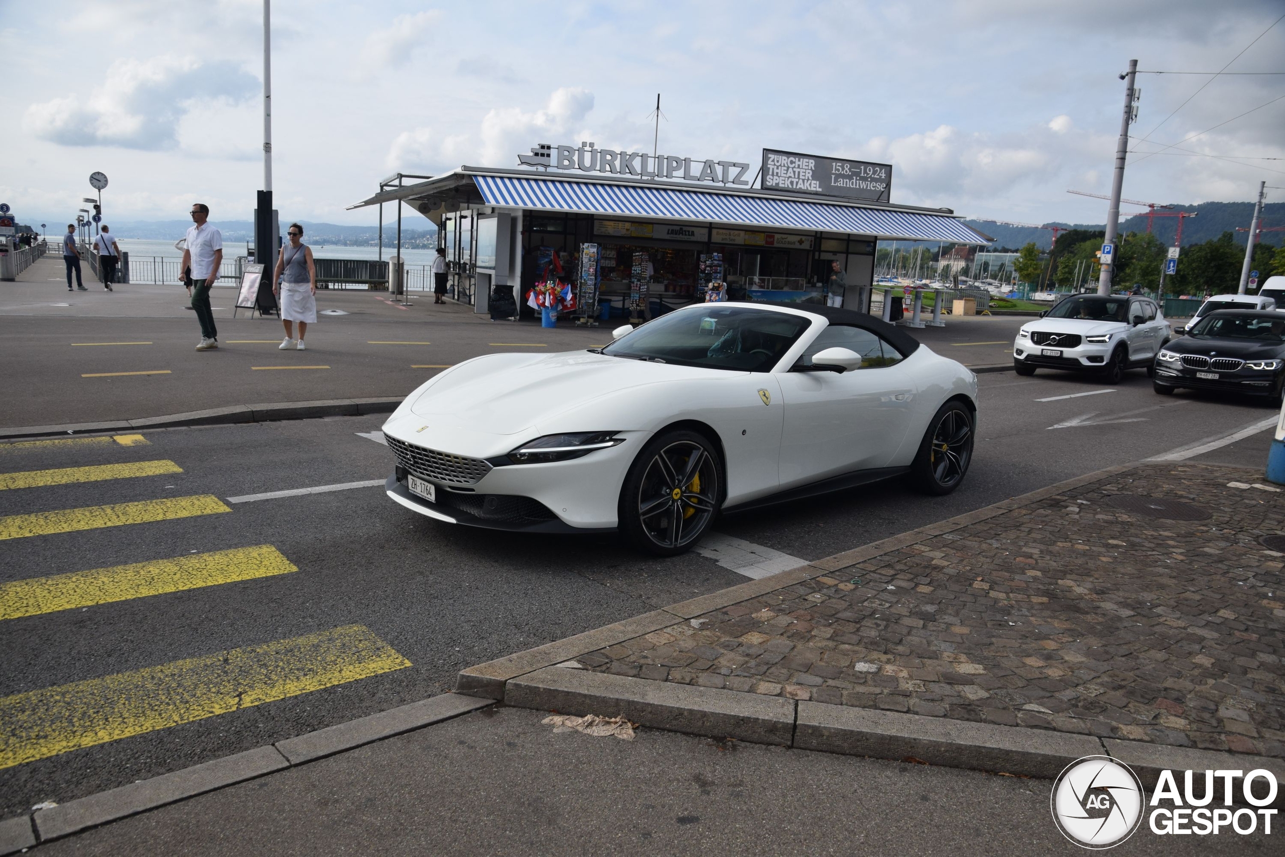 Ferrari Roma Spider