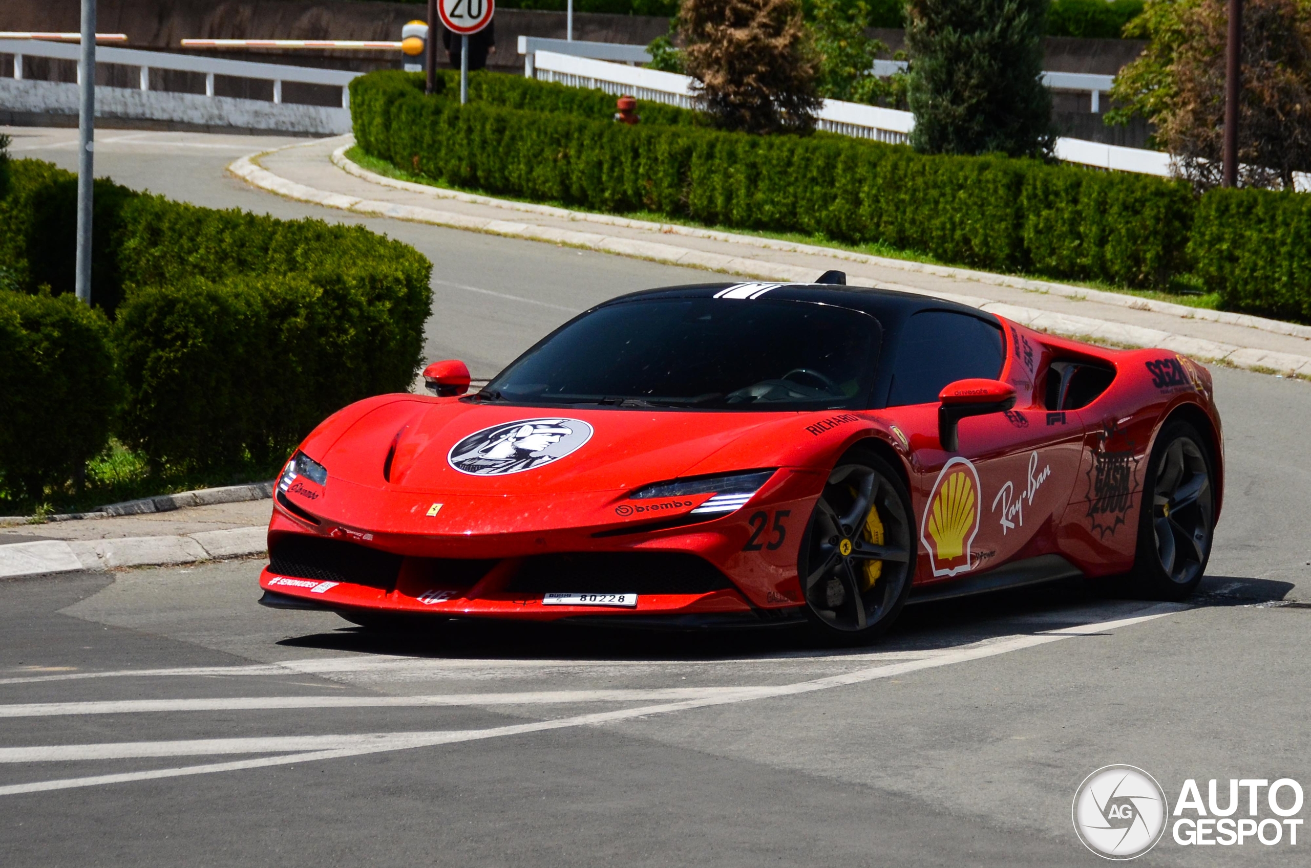 Ferrari SF90 Stradale