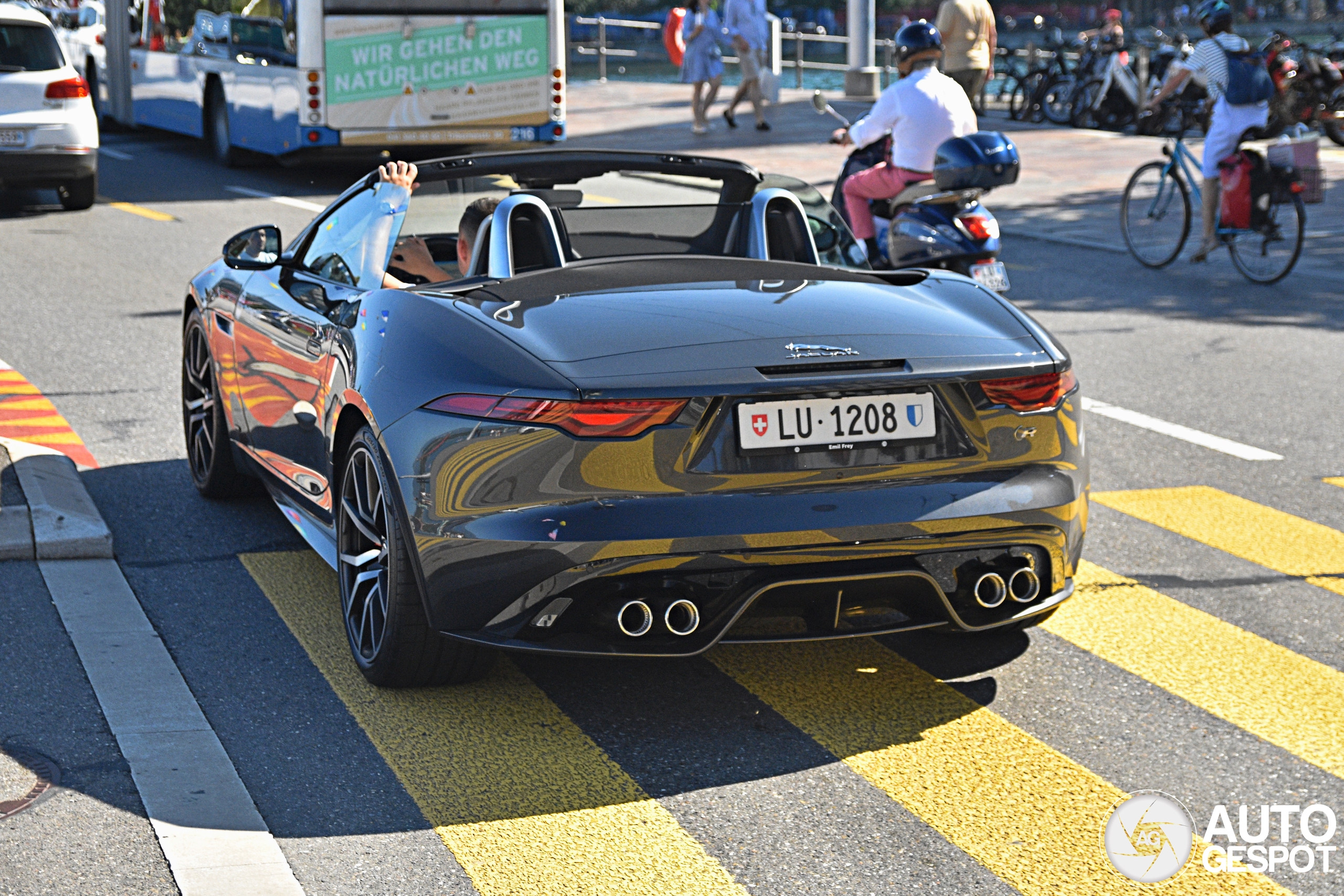 Jaguar F-TYPE R Convertible 2020