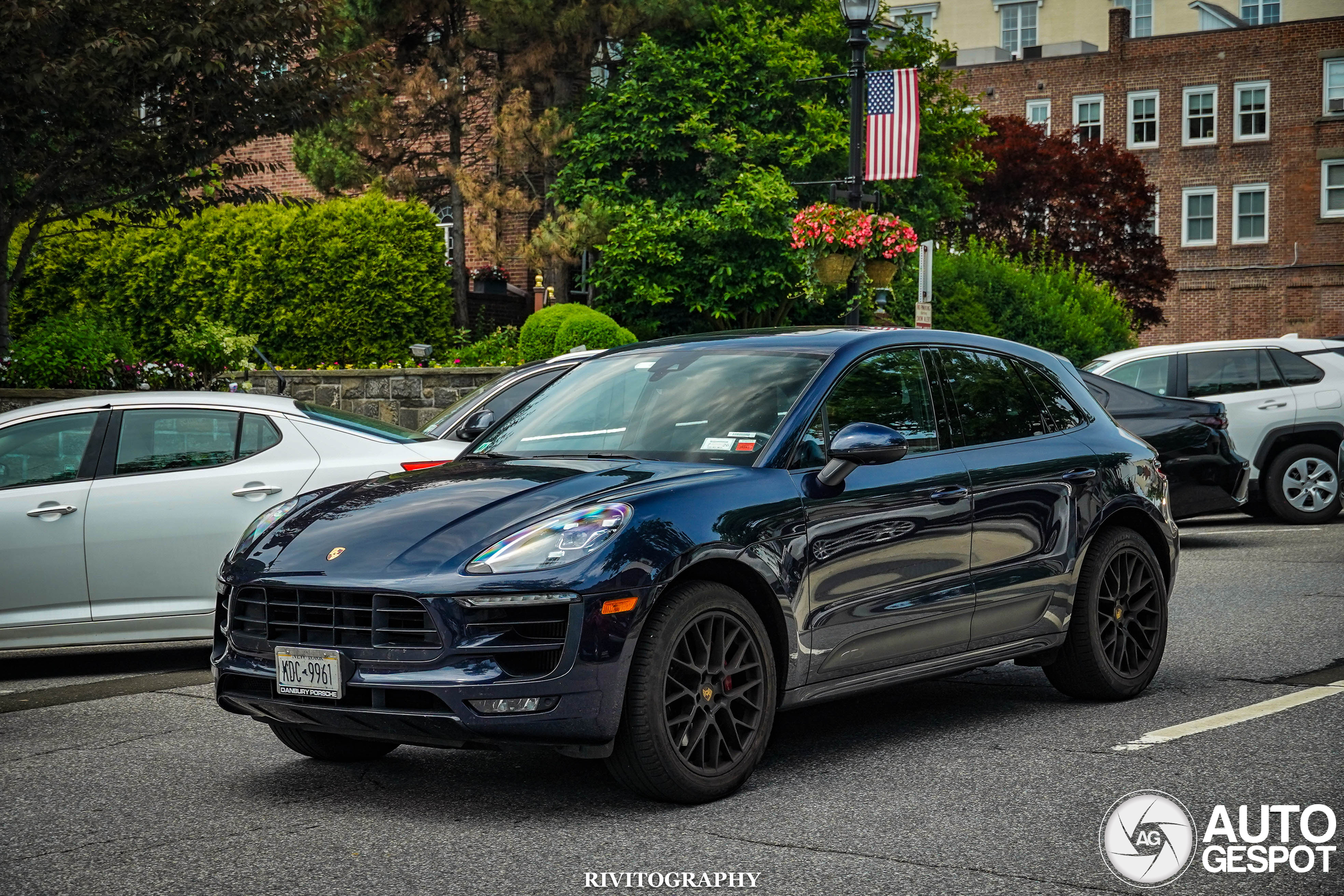 Porsche 95B Macan GTS