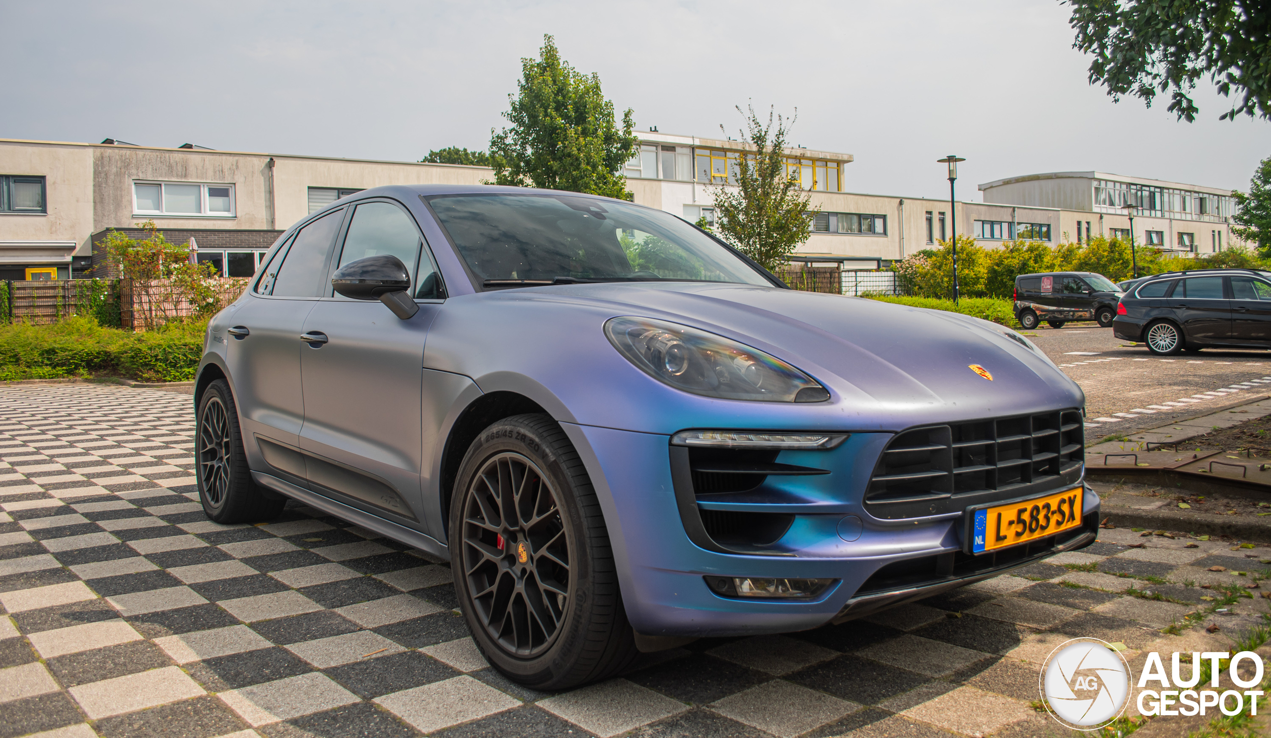 Porsche 95B Macan GTS