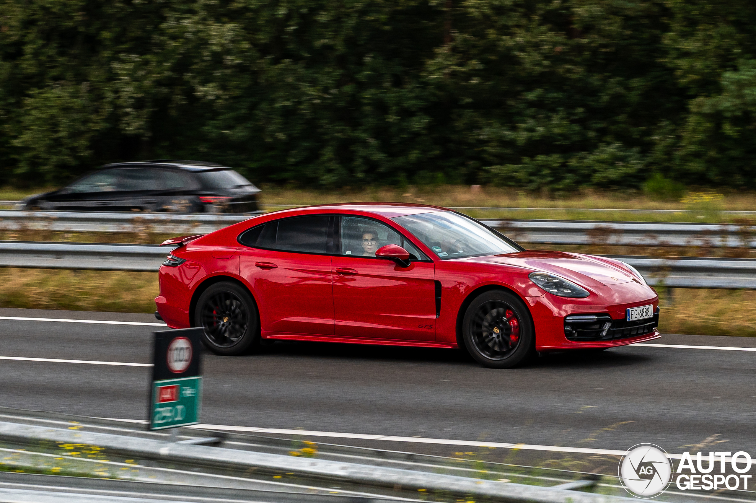 Porsche 971 Panamera GTS MkI