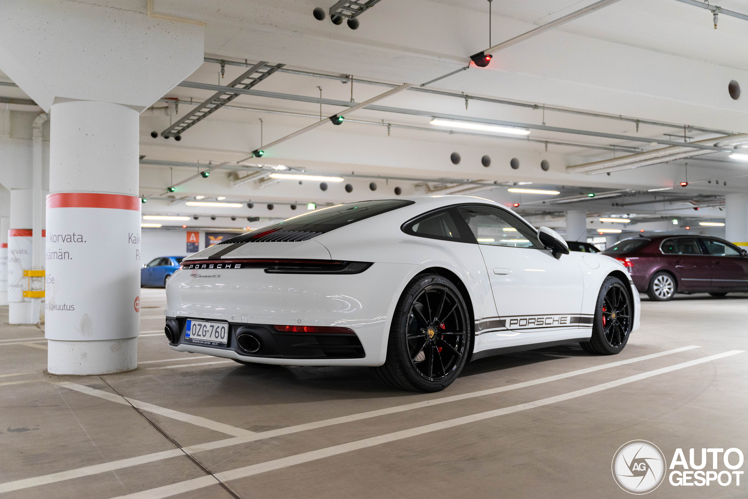 Porsche 992 Carrera 4S