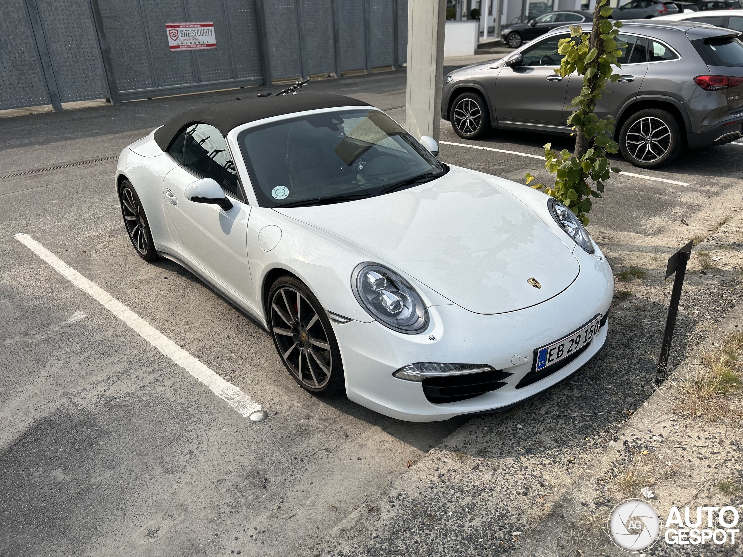 Porsche 991 Carrera 4S Cabriolet MkI