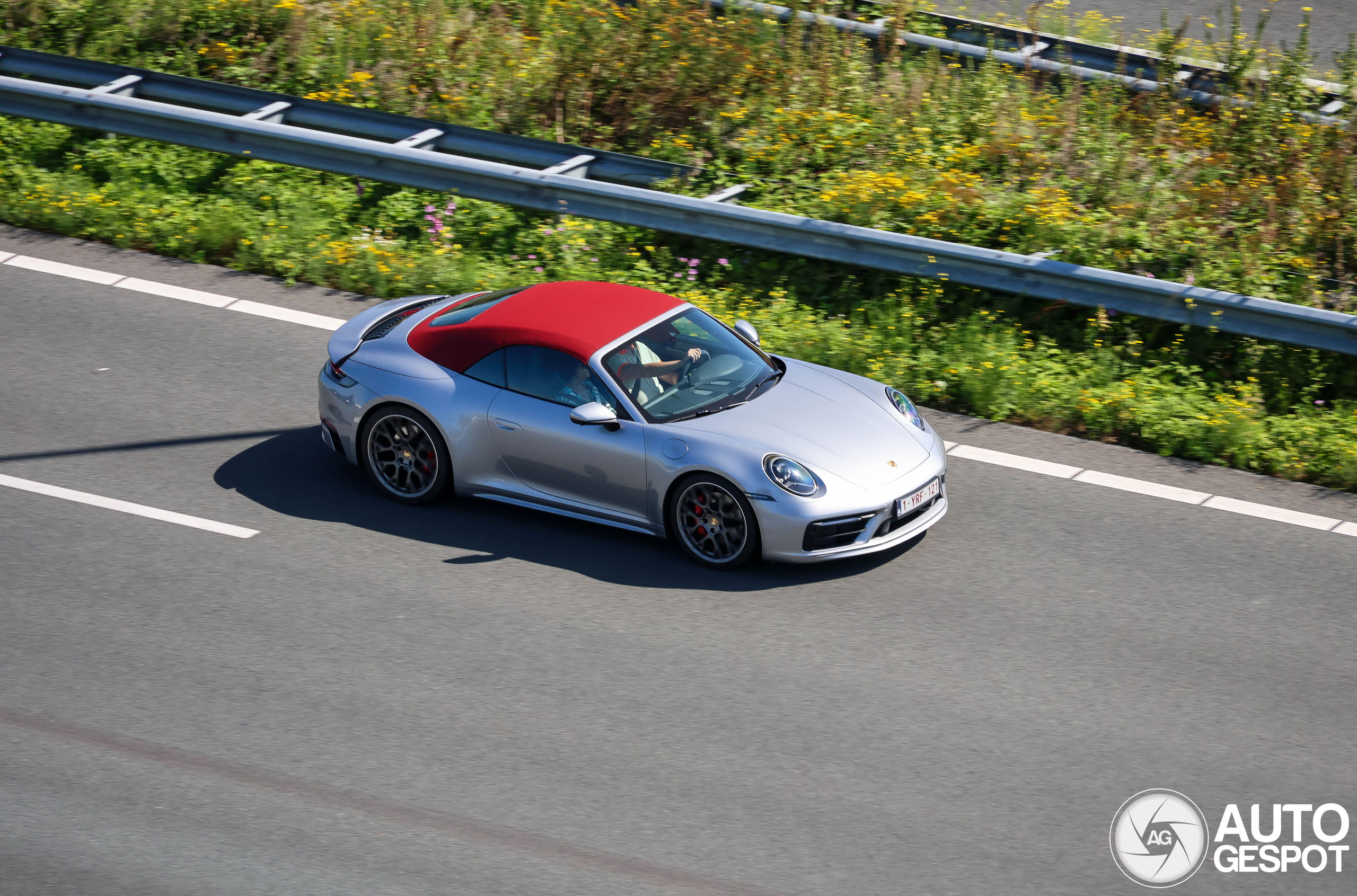 Porsche 992 Carrera 4S Cabriolet