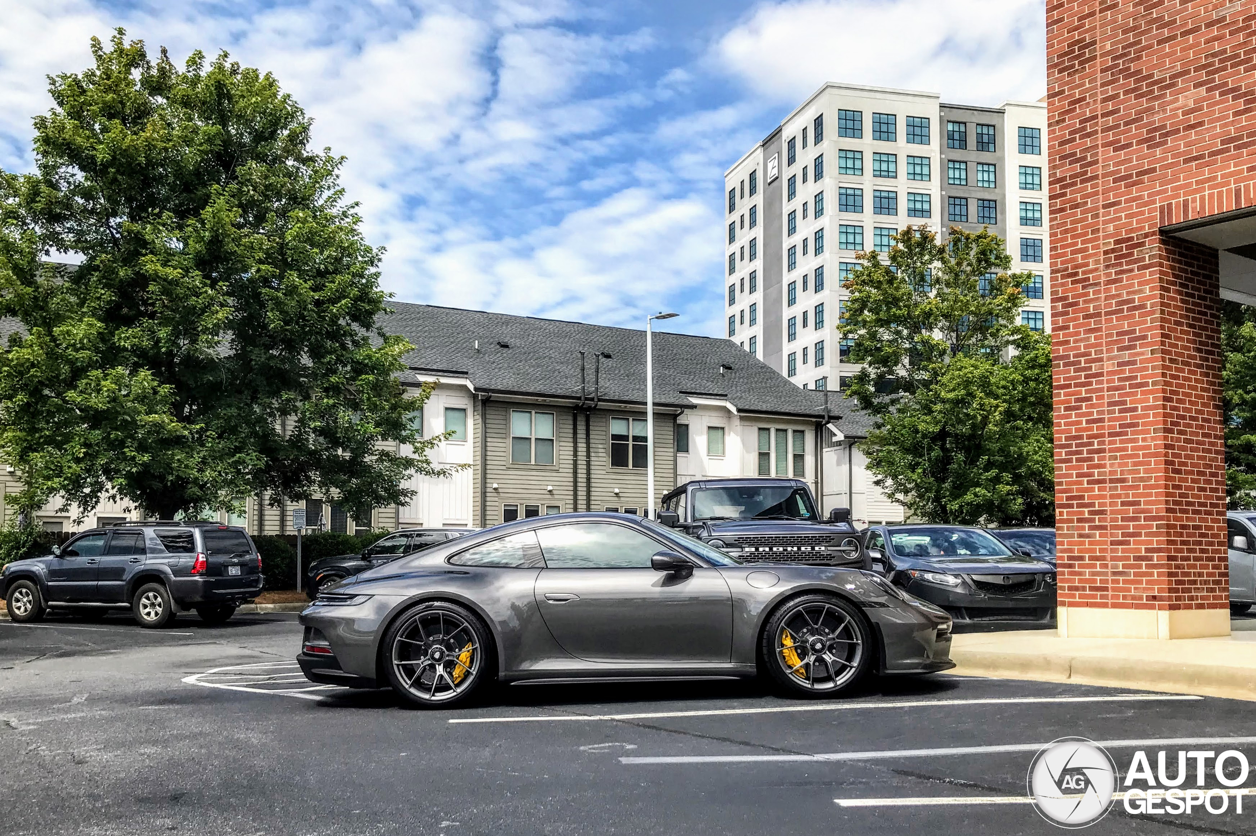 Porsche 992 GT3 Touring