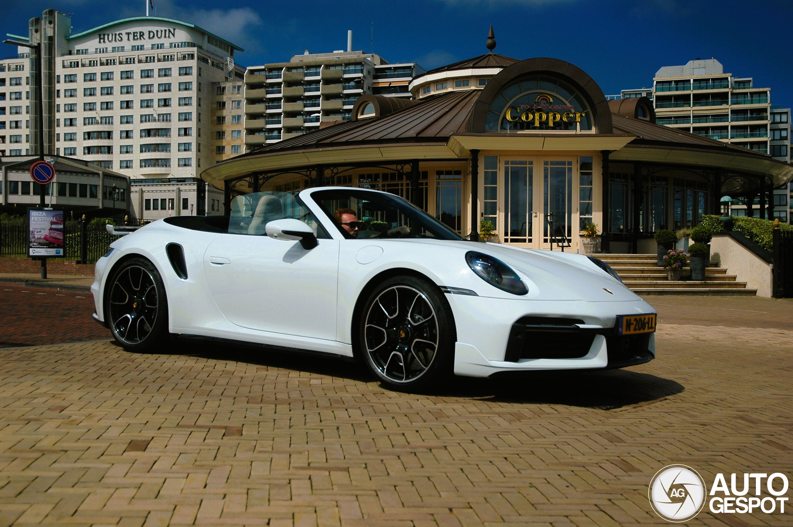 Porsche 992 Turbo S Cabriolet