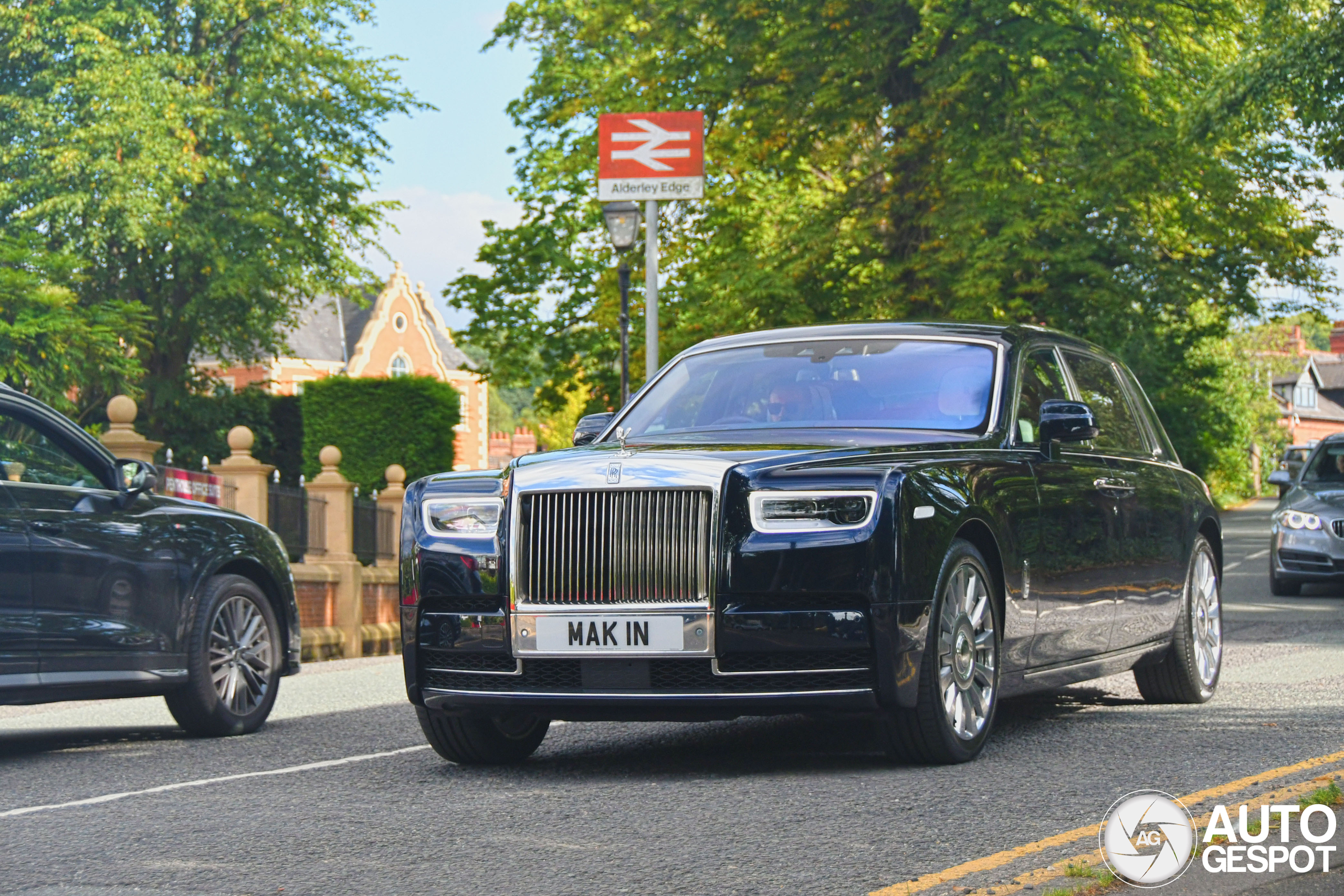 Rolls-Royce Phantom VIII EWB