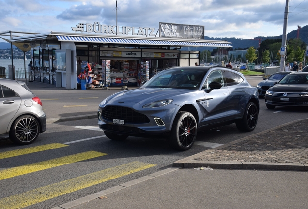 Aston Martin DBX