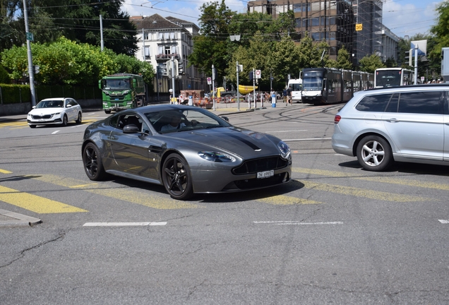 Aston Martin V8 Vantage 2012