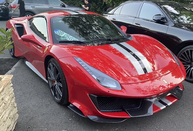 Ferrari 488 Pista