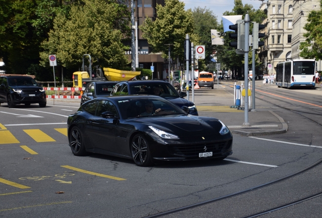 Ferrari GTC4Lusso