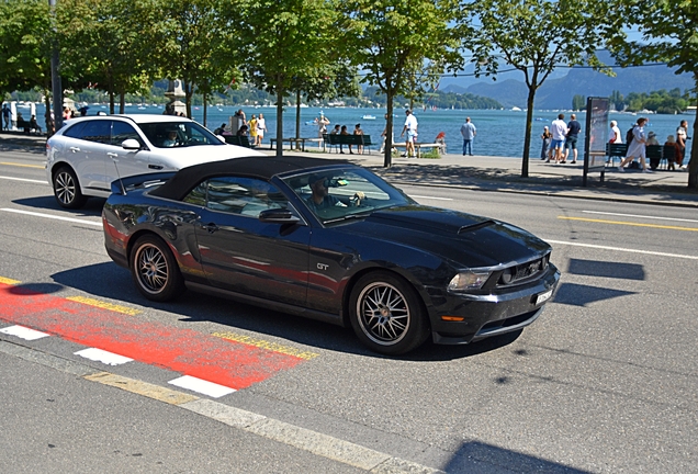 Ford Mustang GT Convertible 2010