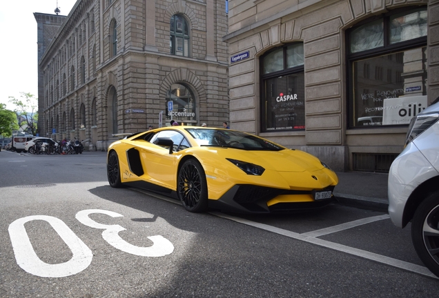 Lamborghini Aventador LP750-4 SuperVeloce