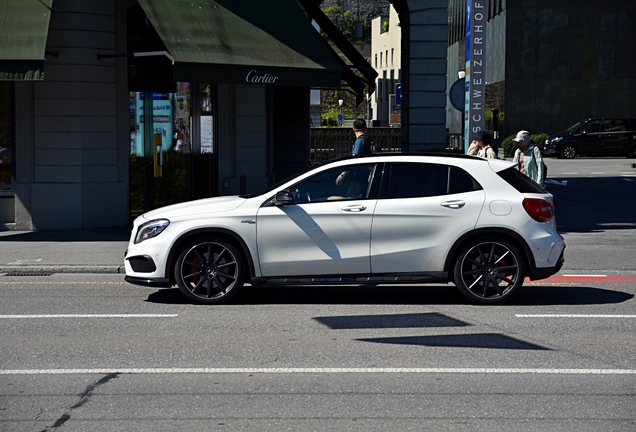 Mercedes-AMG GLA 45 X156