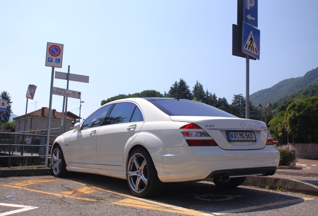 Mercedes-Benz S 63 AMG W221