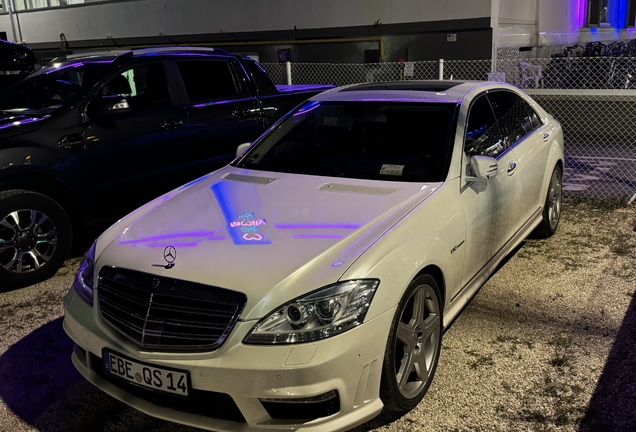 Mercedes-Benz S 65 AMG V221 2010