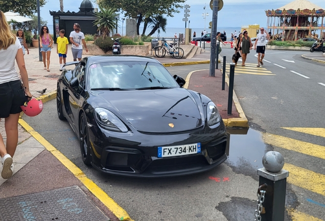 Porsche 718 Cayman GT4