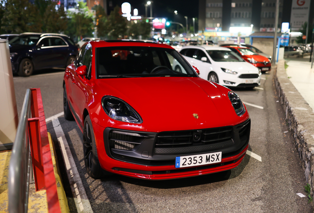 Porsche 95B Macan GTS MkIII