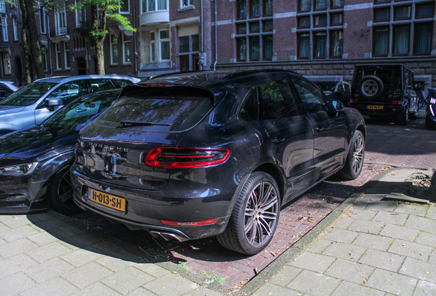 Porsche 95B Macan Turbo