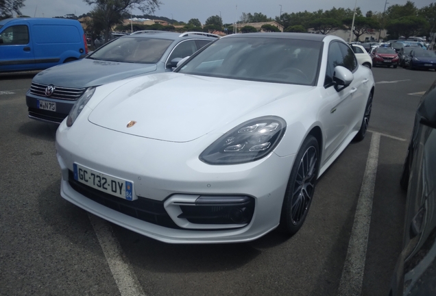 Porsche 971 Panamera Turbo S E-Hybrid