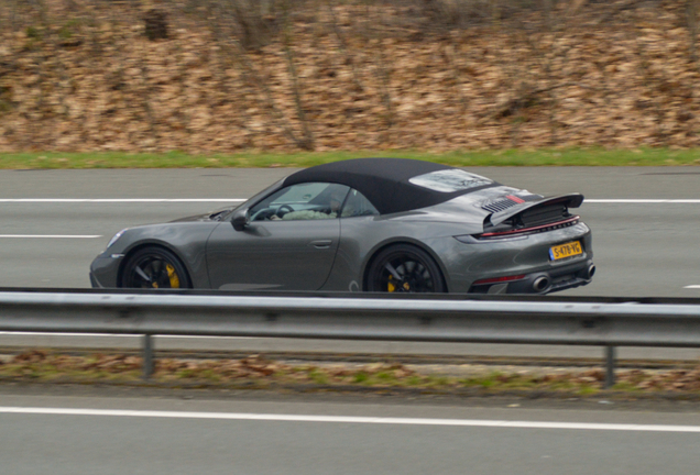 Porsche 992 Carrera 4S Cabriolet