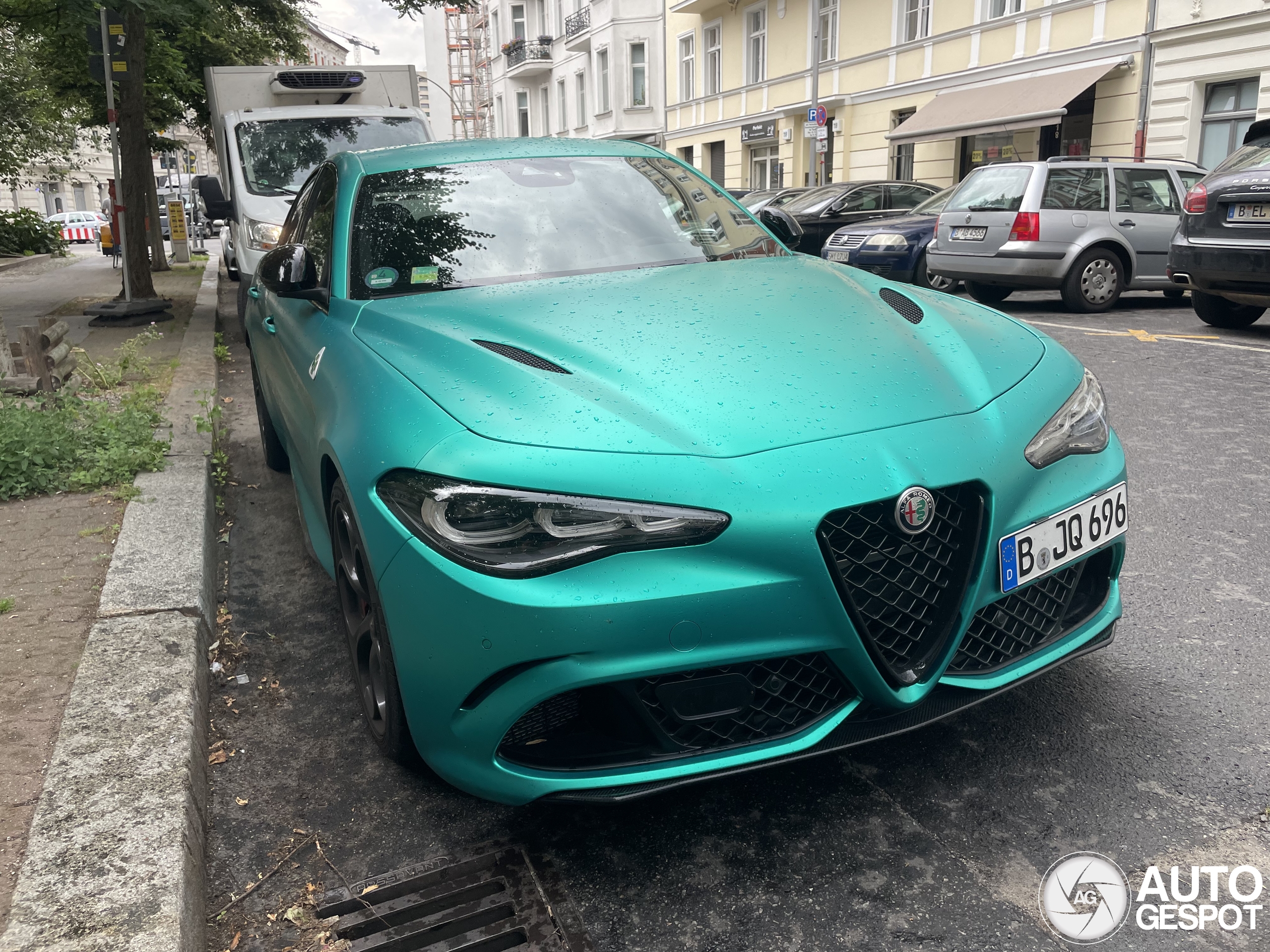 Alfa Romeo Giulia Quadrifoglio 2023