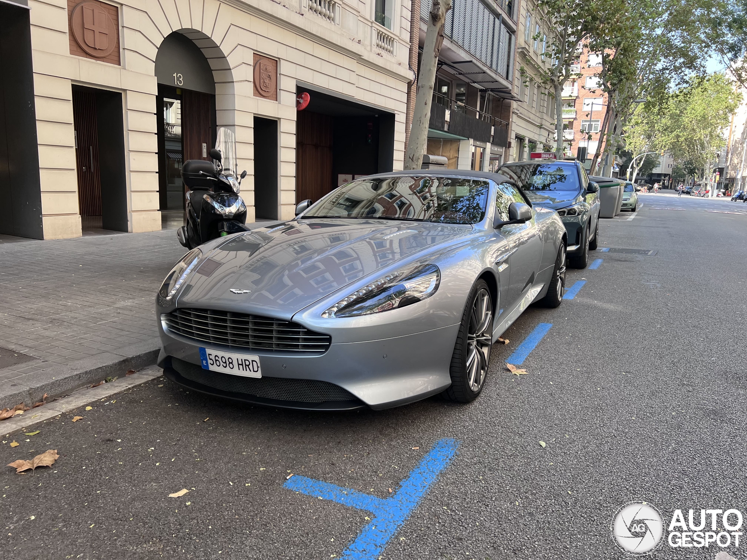 Aston Martin DB9 Volante 2013