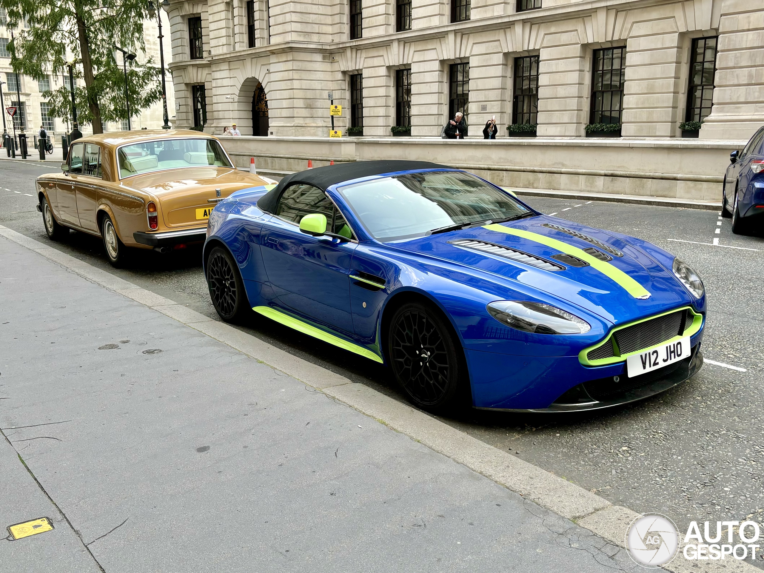 Aston Martin V12 Vantage S Roadster