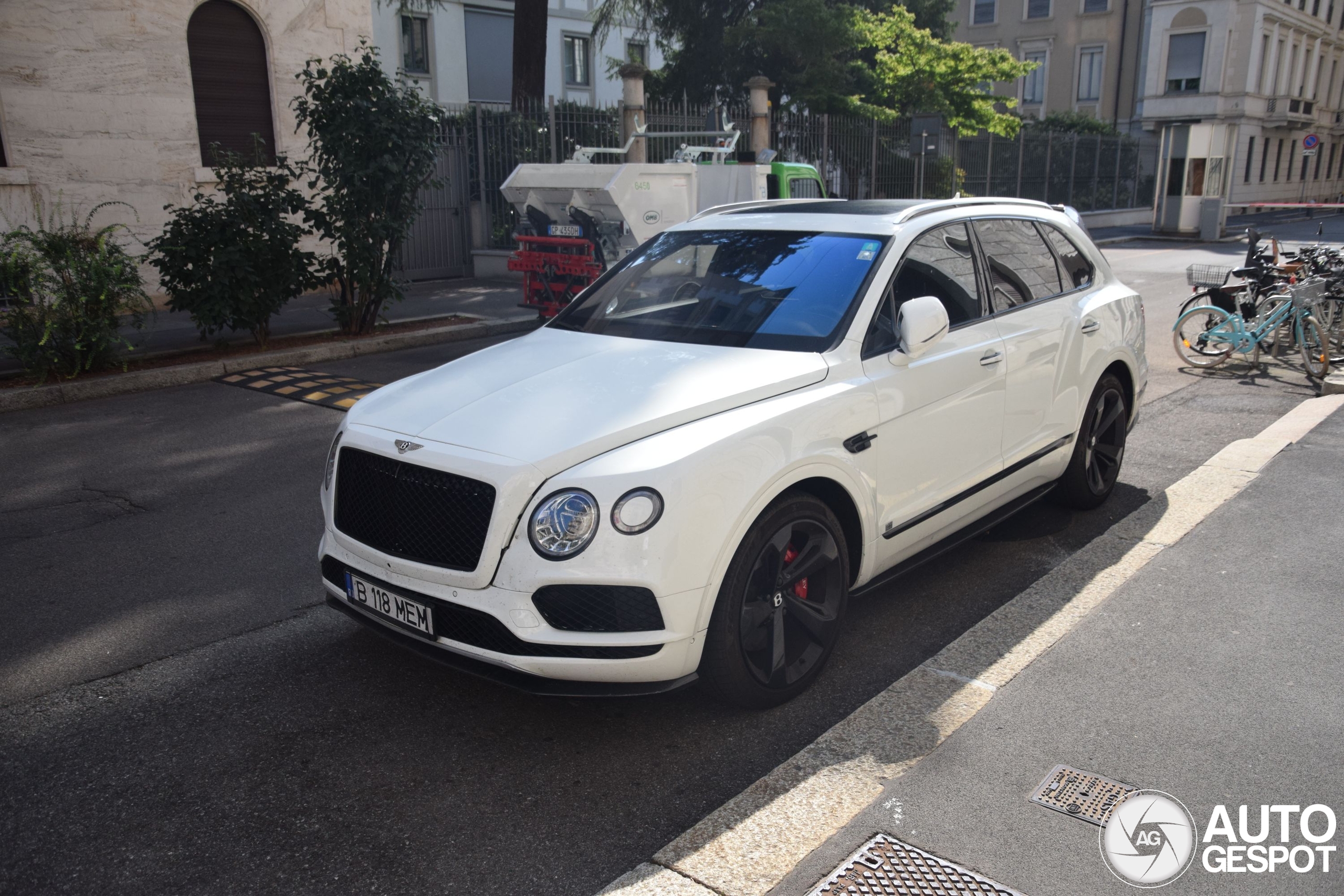 Bentley Bentayga V8