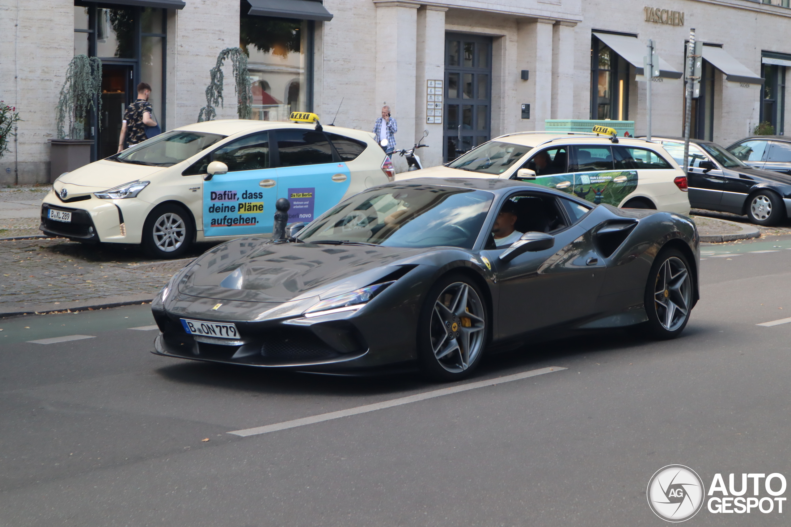 Ferrari F8 Tributo