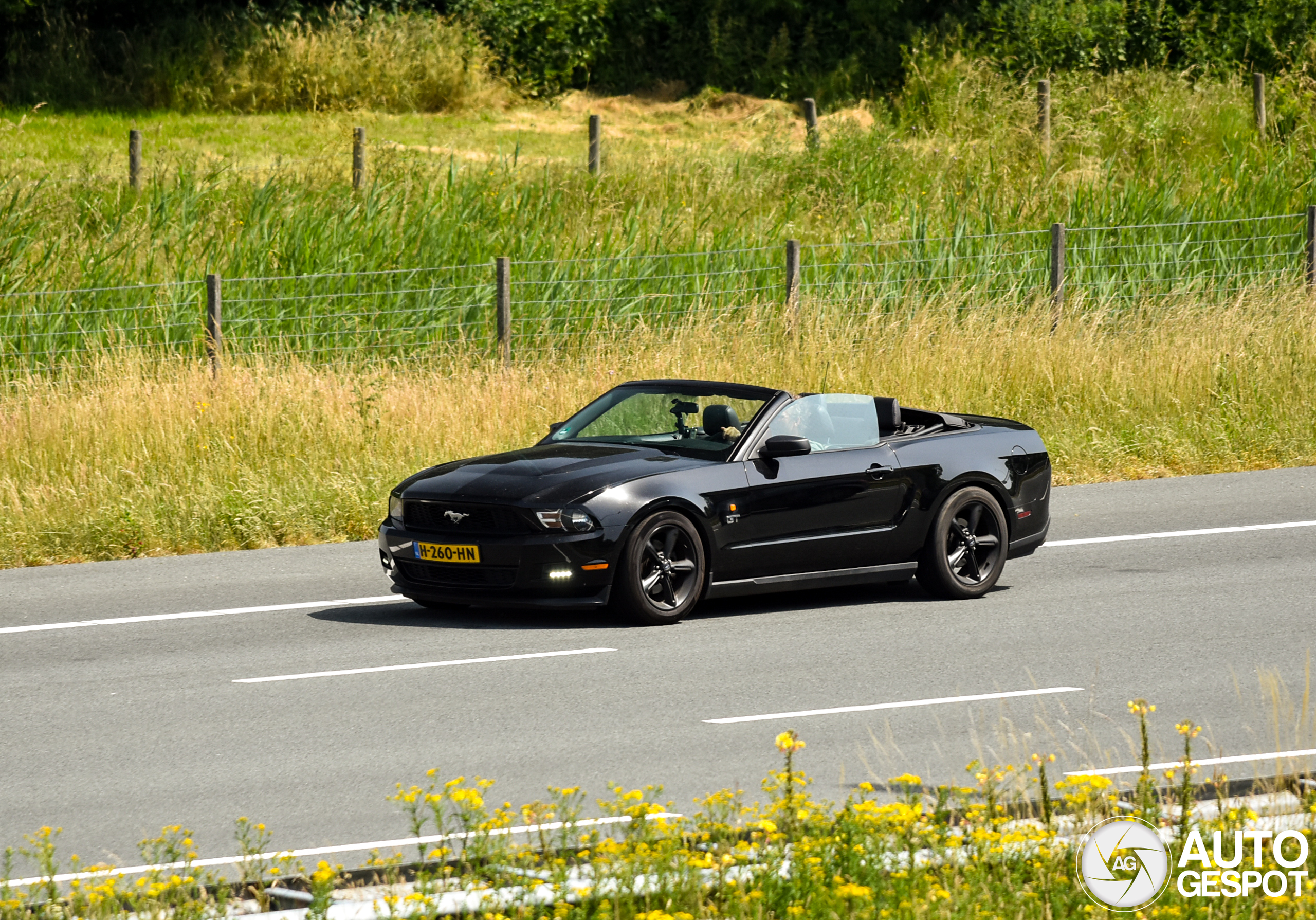 Ford Mustang GT Convertible 2010