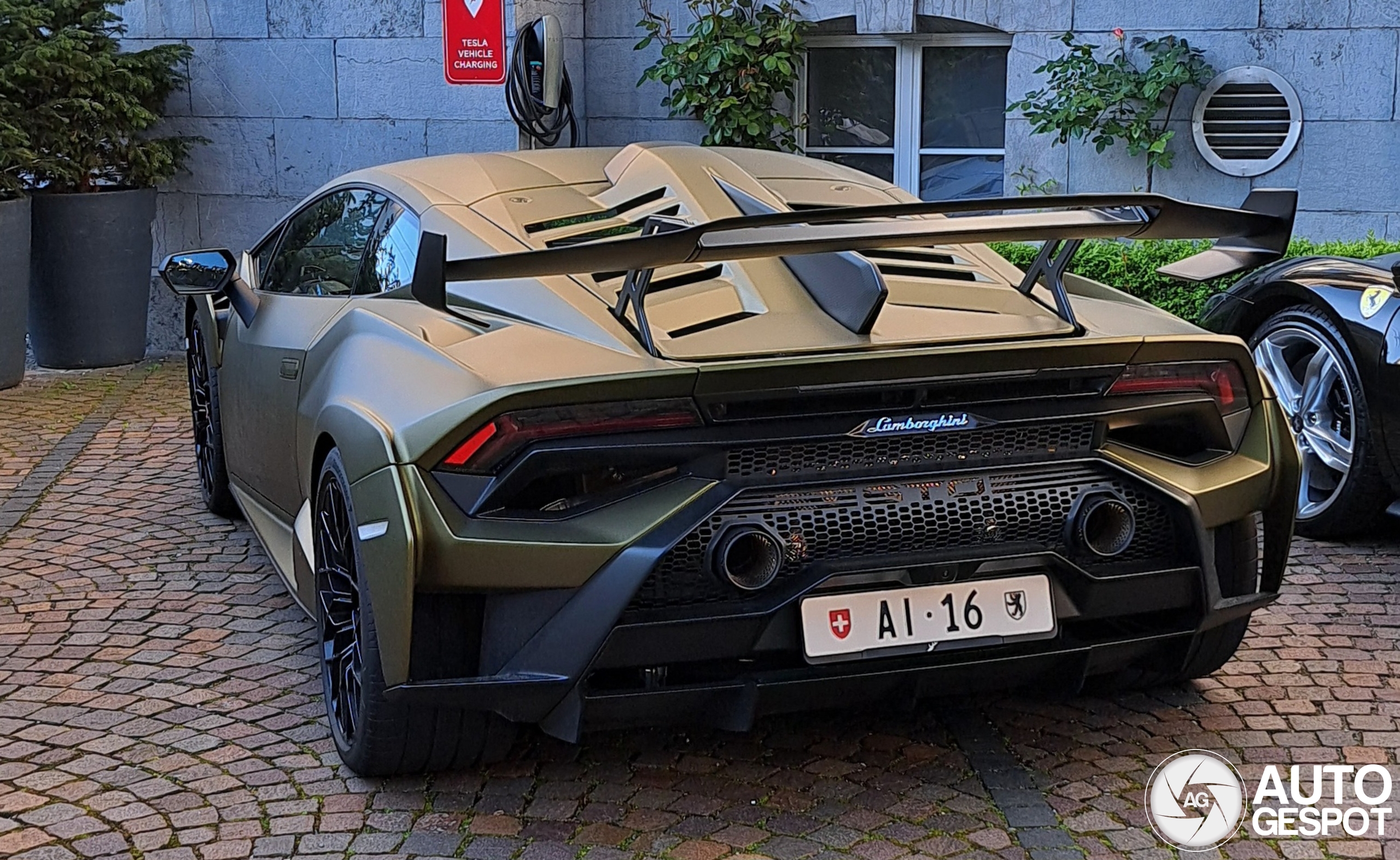 Lamborghini Huracán LP640-2 STO