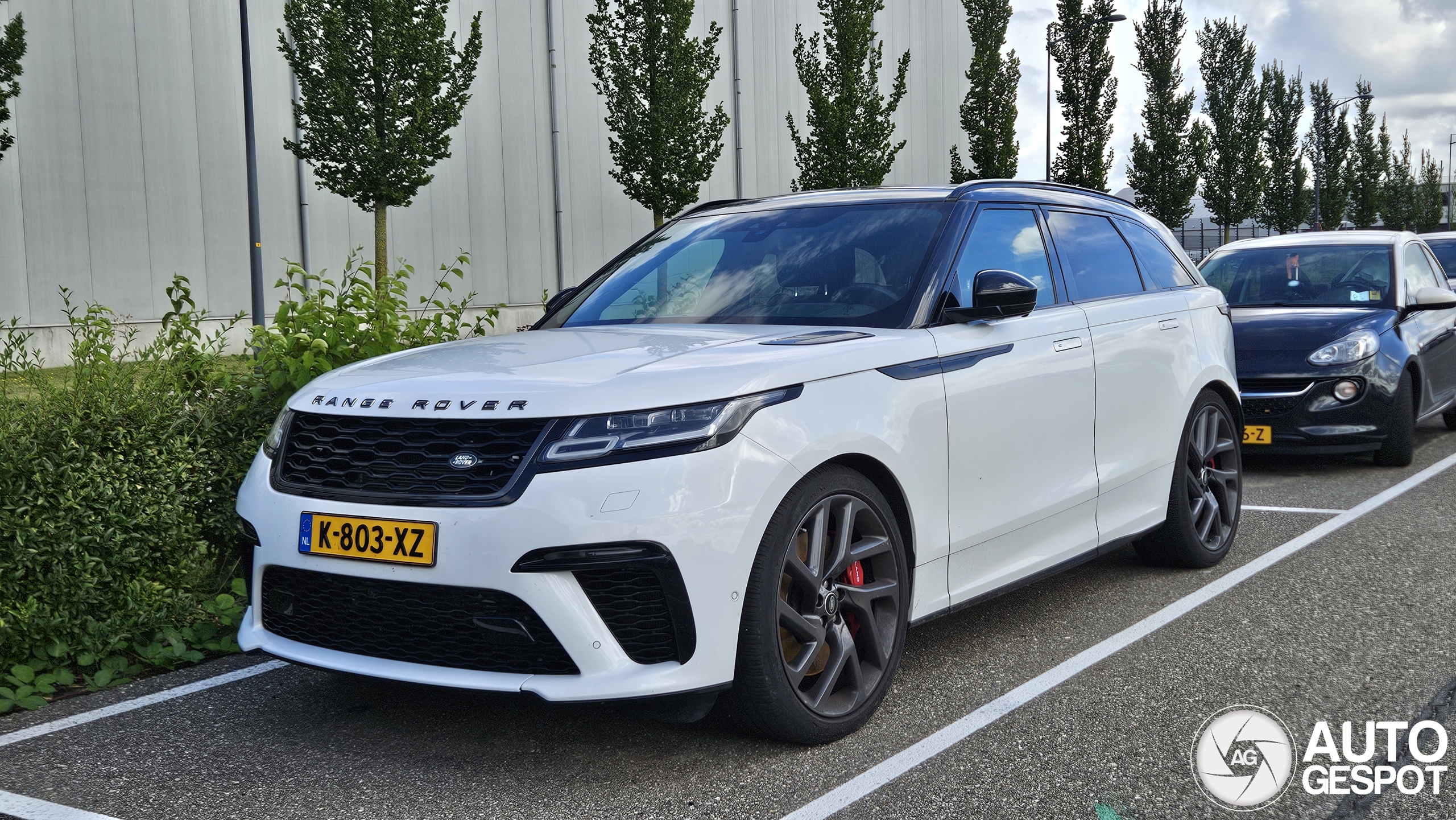 Land Rover Range Rover Velar SVAutobiography