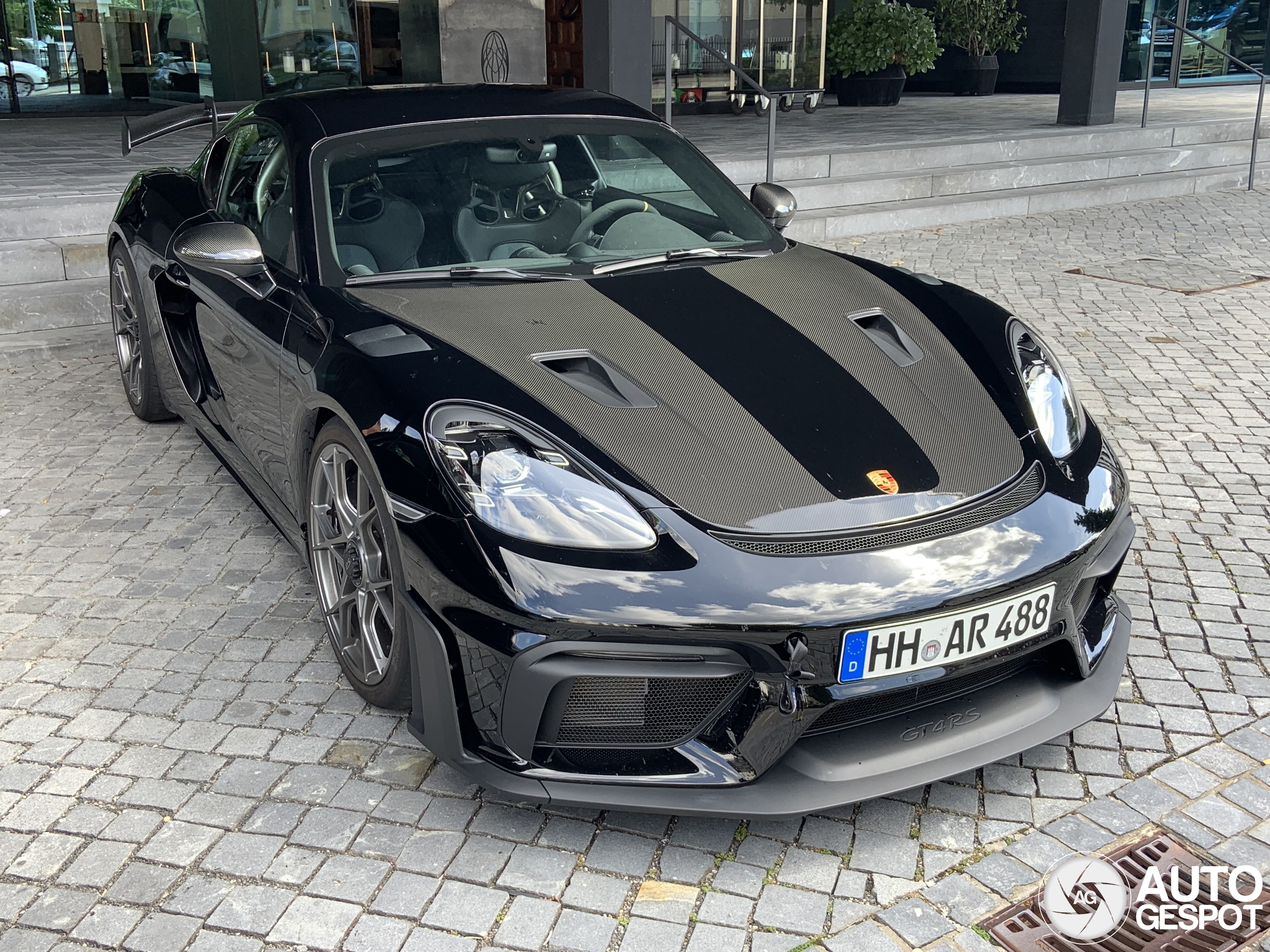 Porsche 718 Cayman GT4 RS Weissach Package