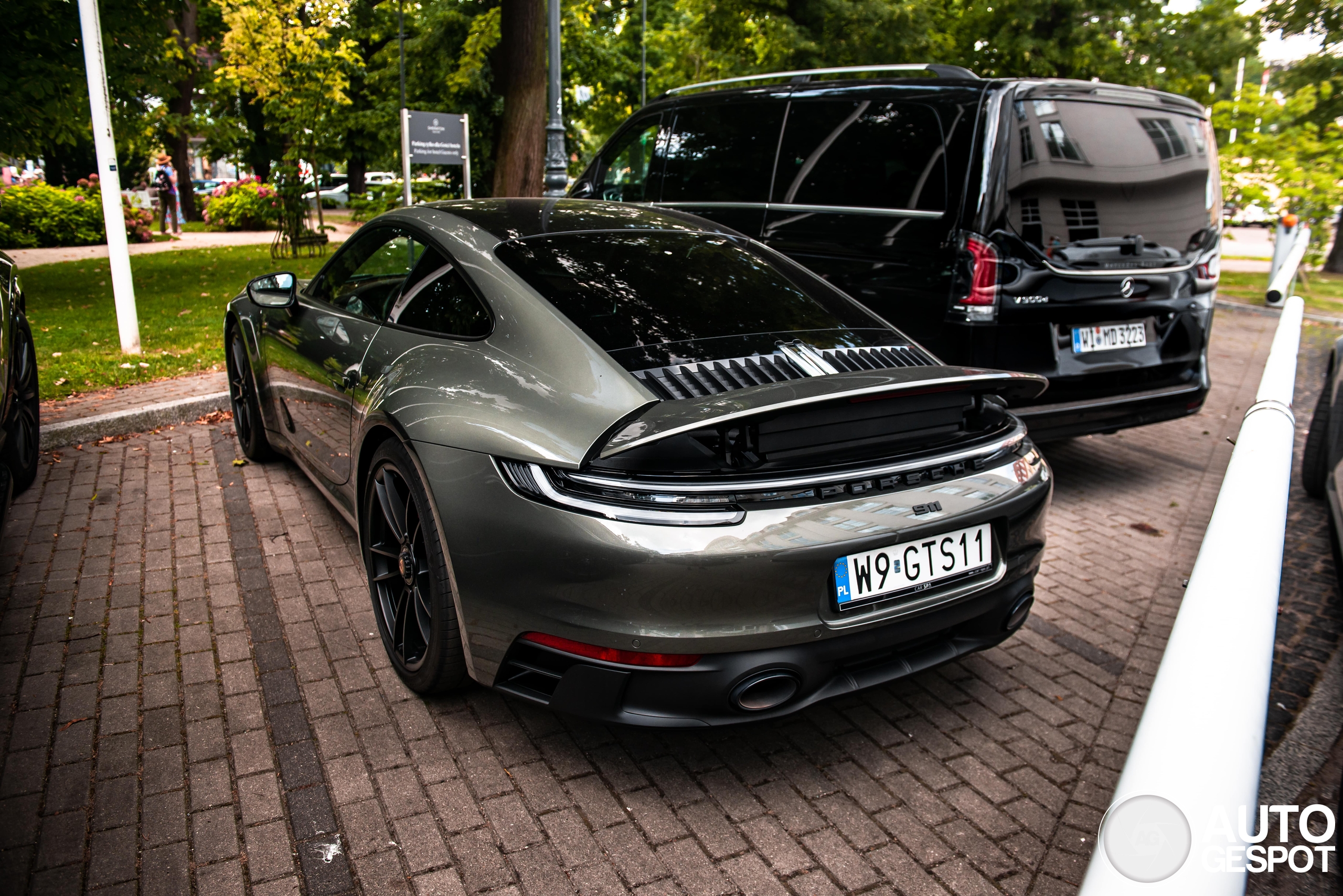 Porsche 992 Carrera GTS