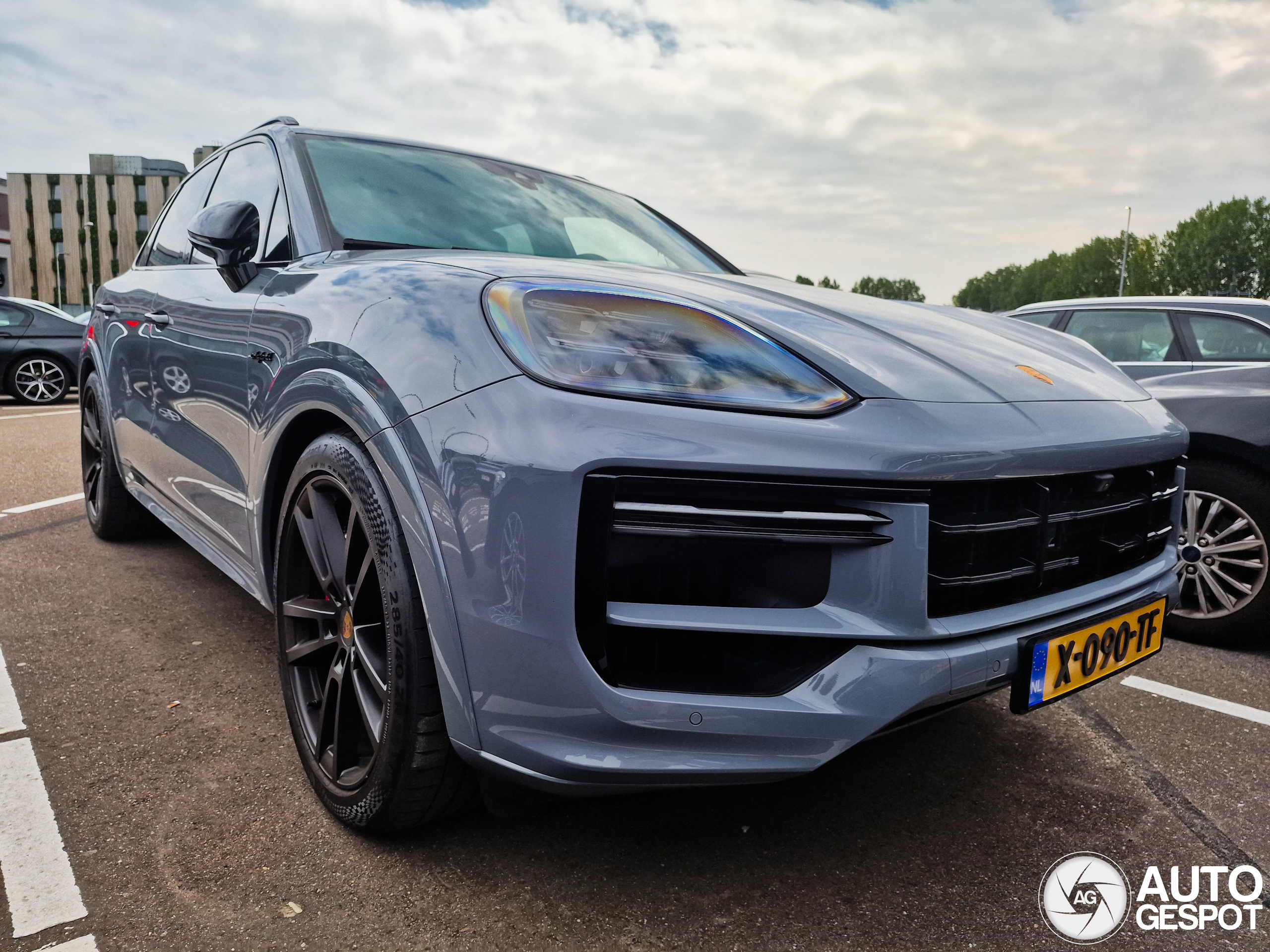 Porsche 9YA Cayenne Turbo E-Hybrid