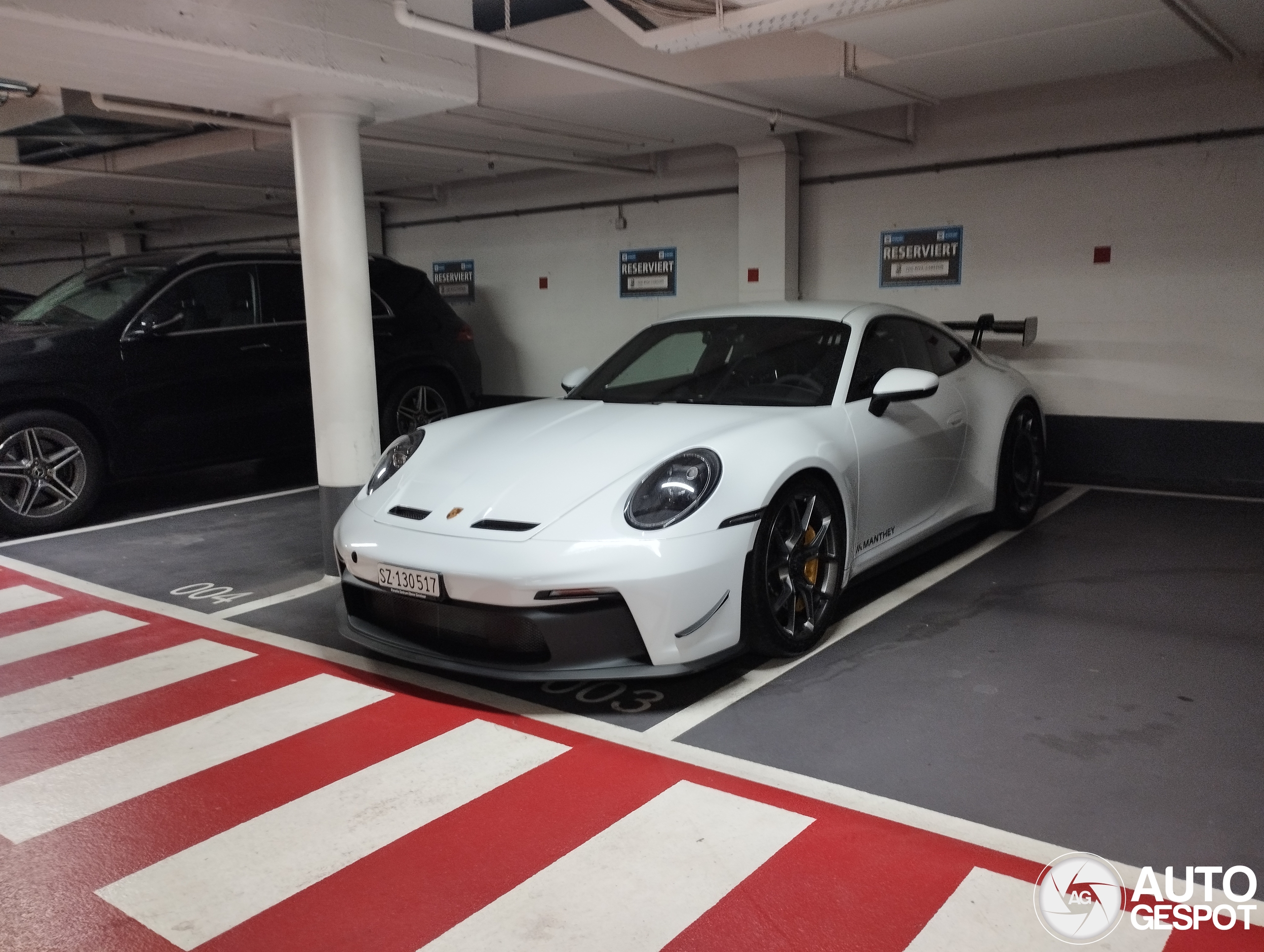 Porsche Manthey Racing 992 GT3