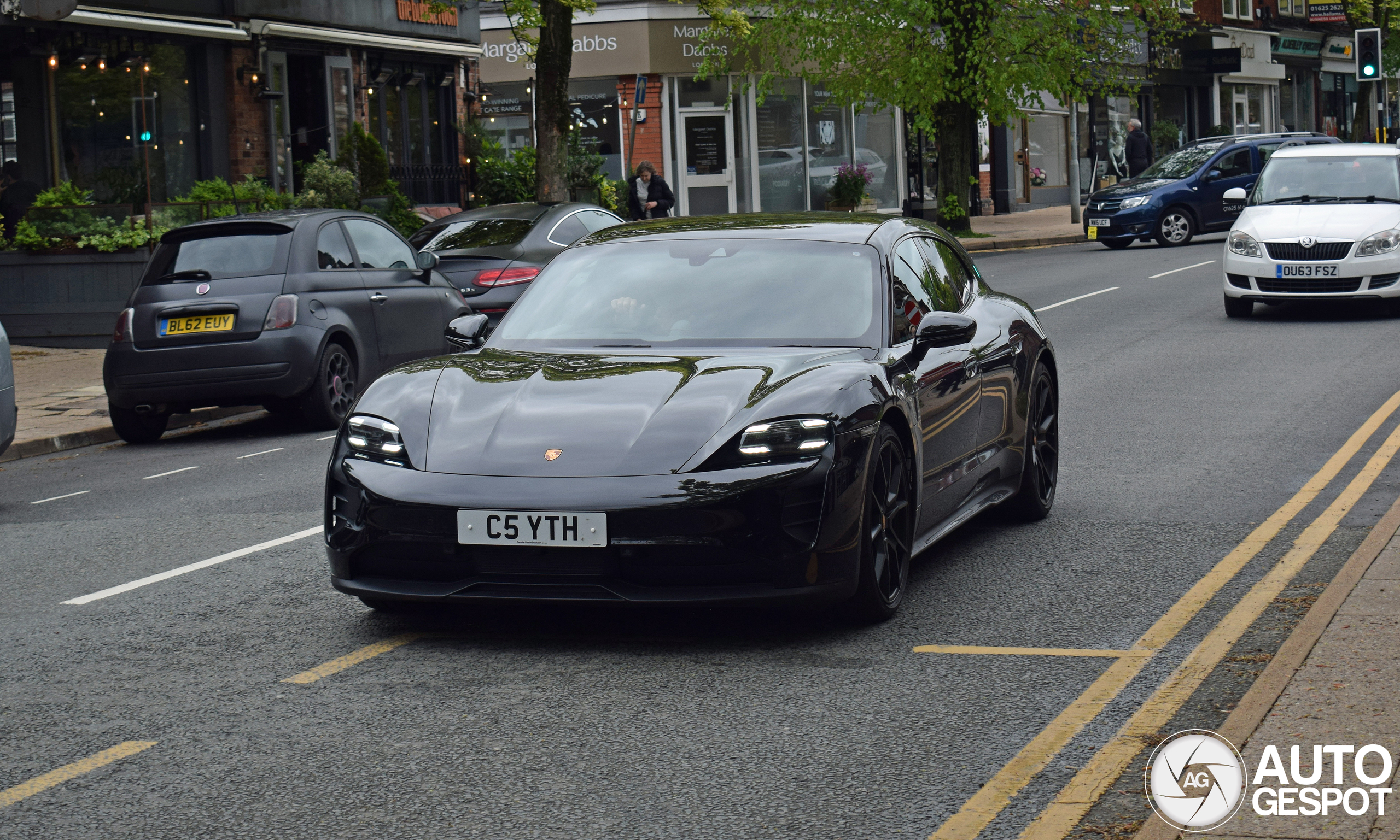 Porsche Taycan GTS Sport Turismo