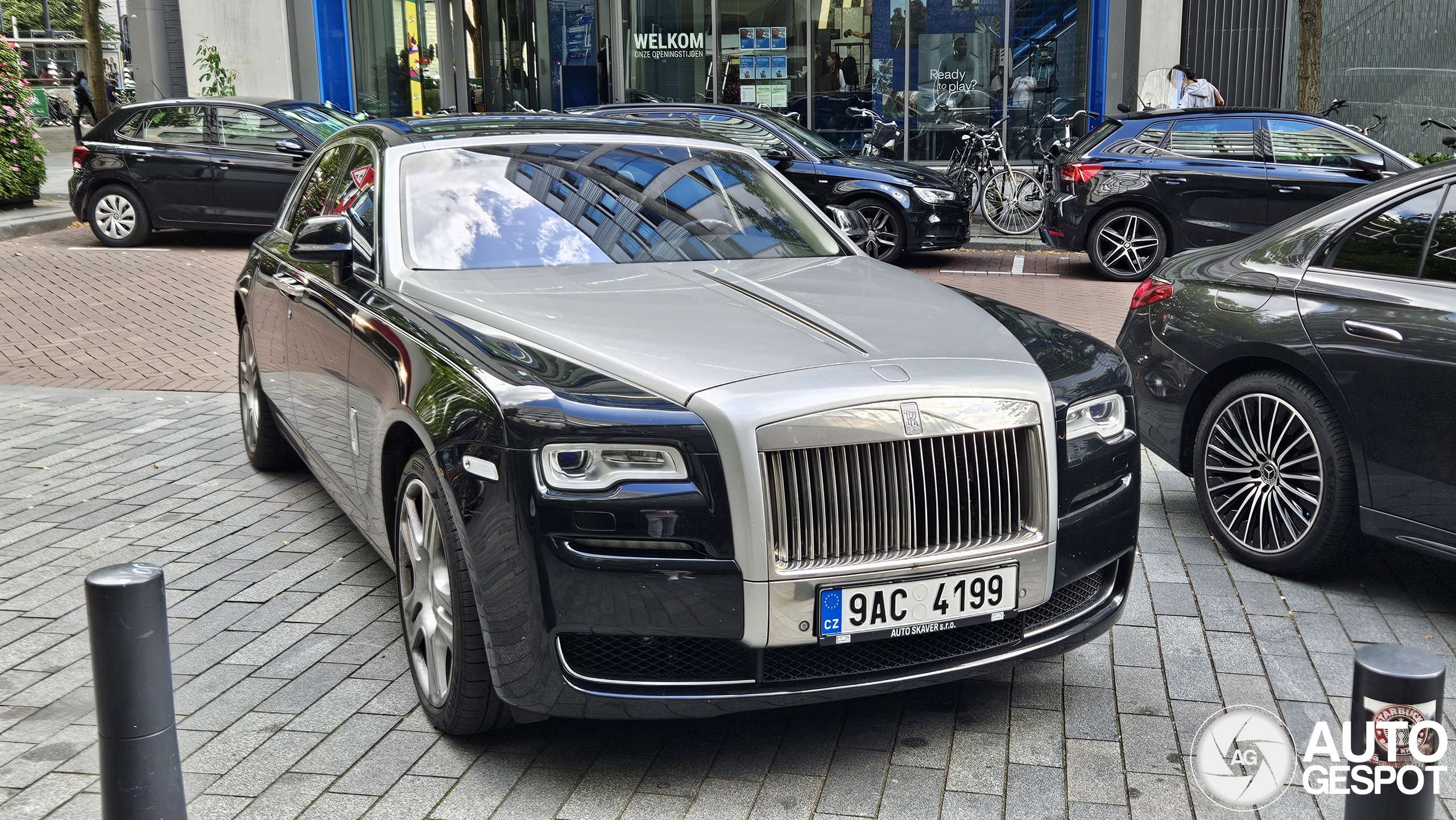 Rolls-Royce Ghost Series II