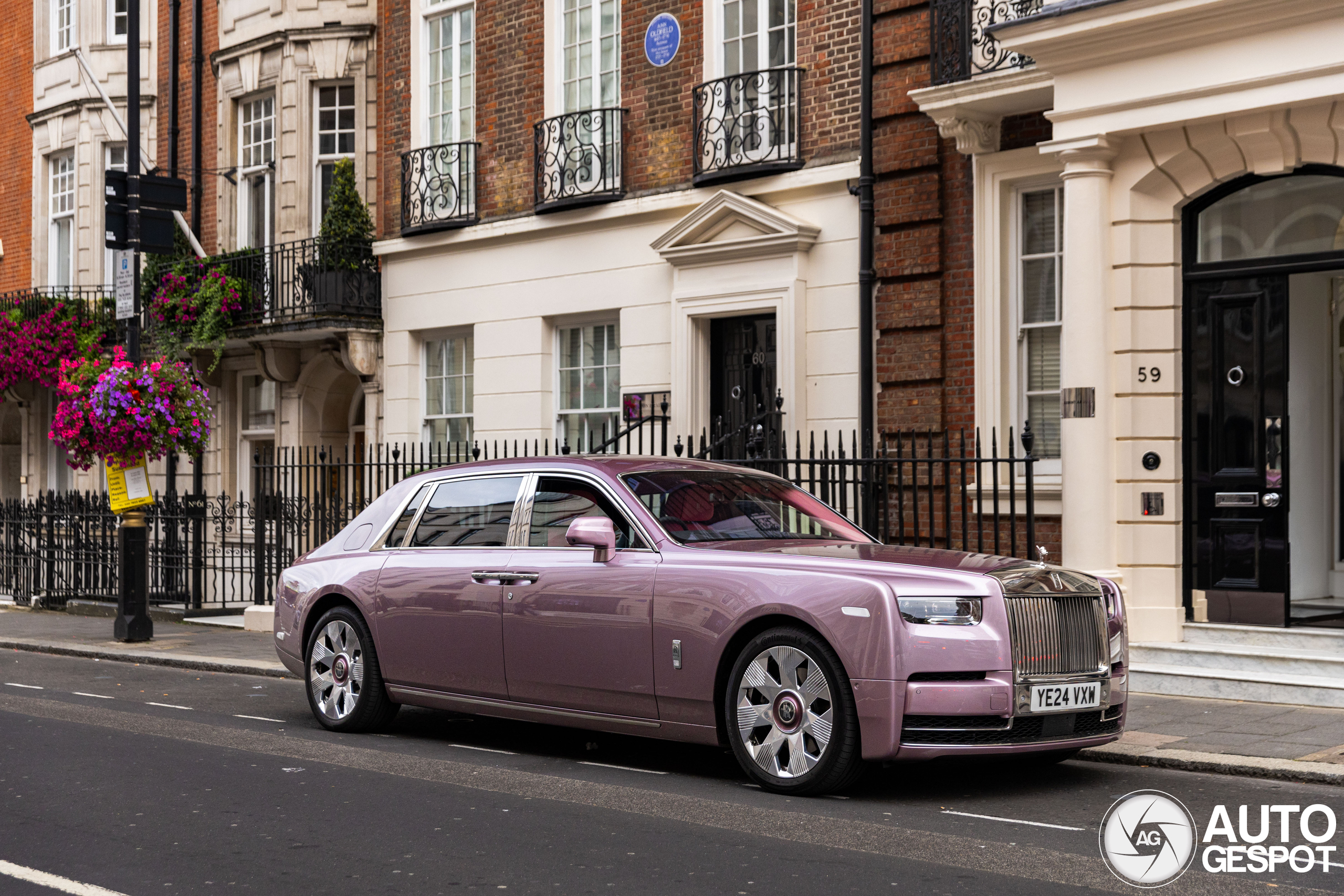 Rolls-Royce Phantom VIII EWB Series II