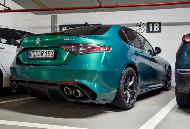 Alfa Romeo Giulia Quadrifoglio 2023