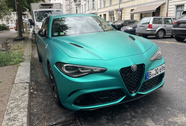 Alfa Romeo Giulia Quadrifoglio 2023