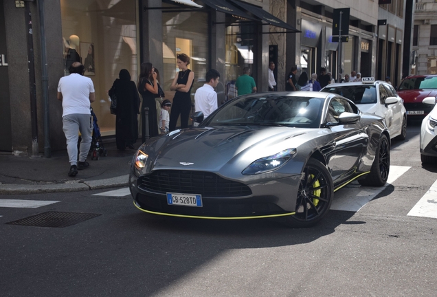 Aston Martin DB11 AMR