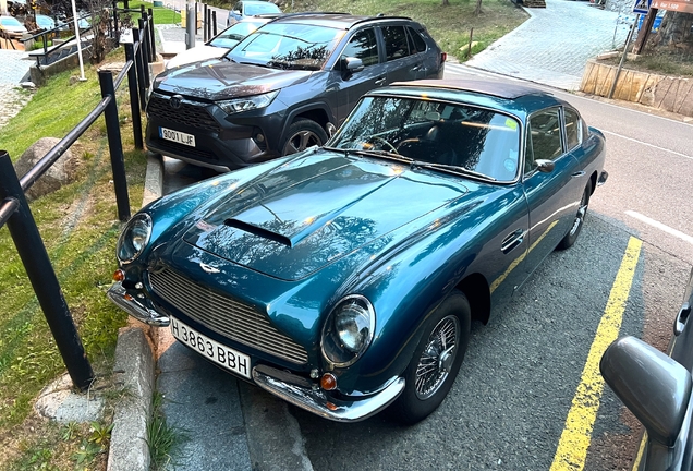 Aston Martin DB6 Superleggera