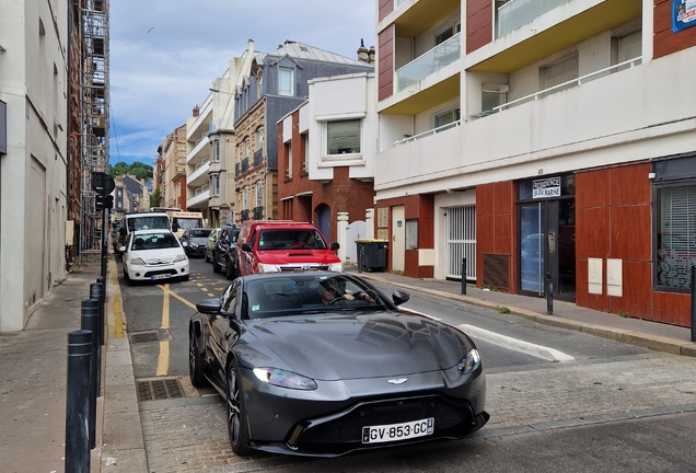 Aston Martin V8 Vantage 2018