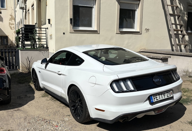 Ford Mustang GT 2015