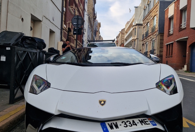 Lamborghini Aventador LP750-4 SuperVeloce Roadster