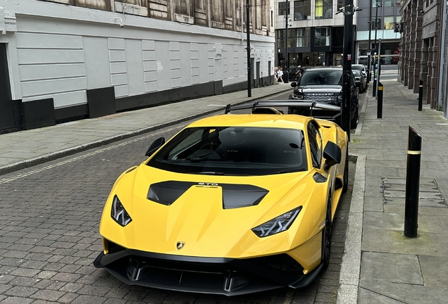 Lamborghini Huracán LP640-2 STO