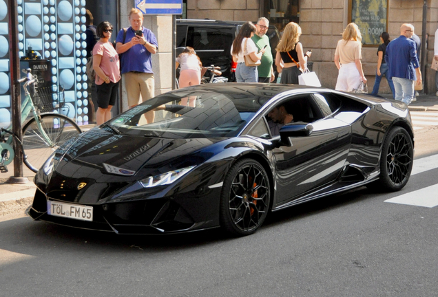 Lamborghini Huracán LP640-4 EVO